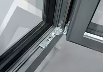 Замена фурнитуры алюминиевого окна