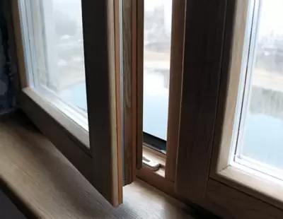 Замена стеклопакета в деревянном окне